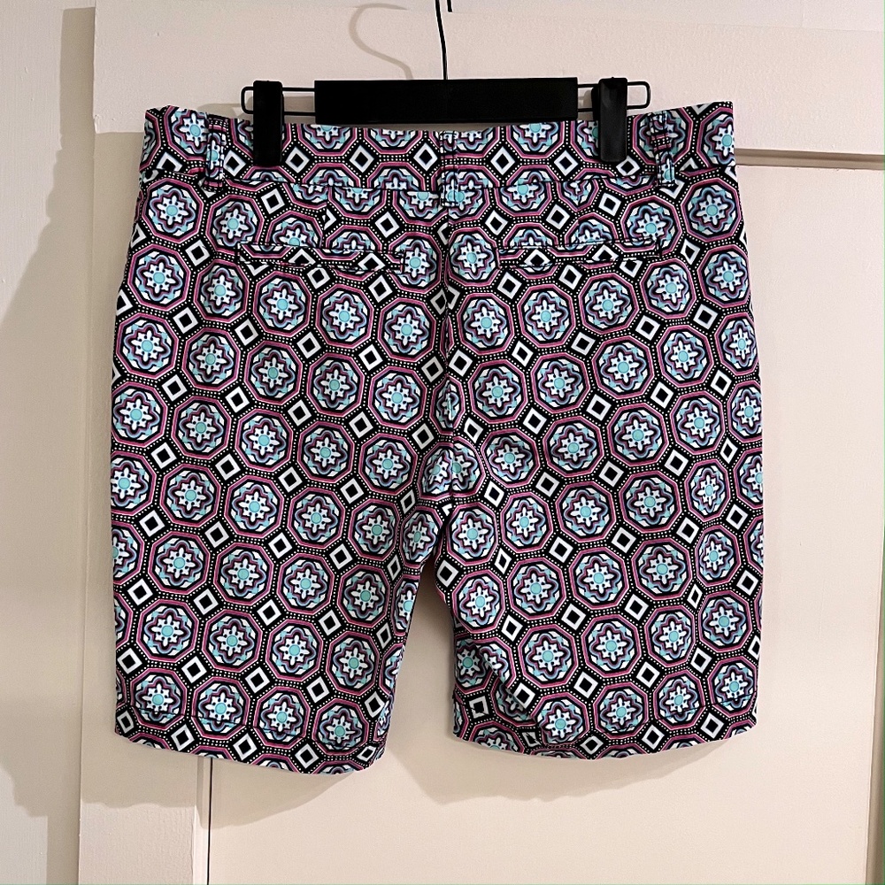 Darling Crown and Ivy  patterned shorts 8p